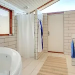 Unto - 25m From The Sea By Interhome *