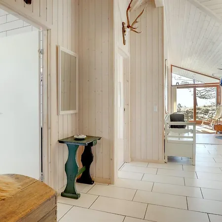 Unto - 25m From The Sea By Interhome Ferienhaus